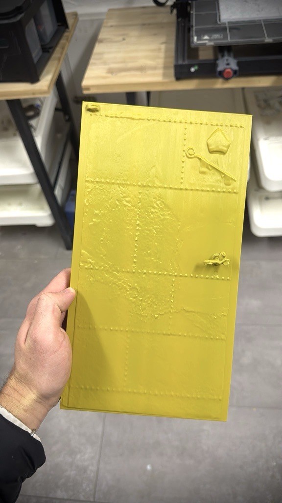 3D-Druck von Graf Engelbert Relief an historischer Kirchentür